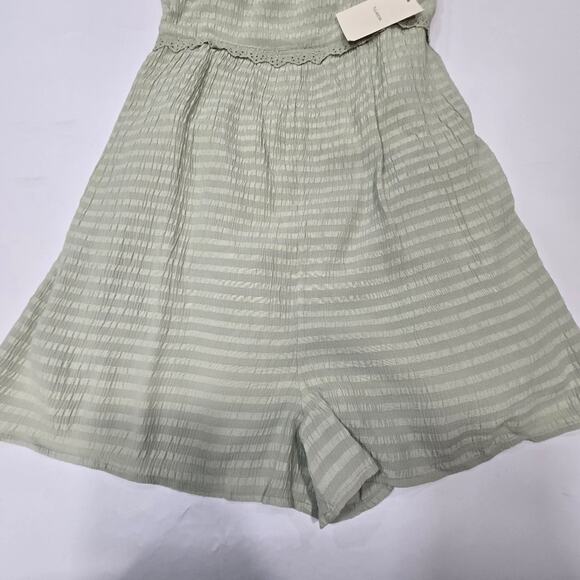 Tularosa Frankie Romper in Sage Green Small - Picture 7 of 13